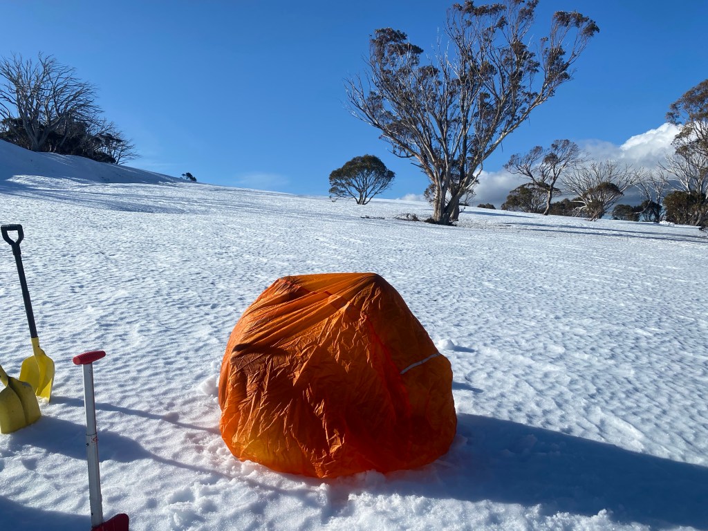 🌪️ Emergency Storm Shelter ที่หลบภัยฉุกเฉินกรณีเจอพายุ ฝน ลม พายุหิมะ white out สำหรับเดินป่า&nbsp;ปีนเขา